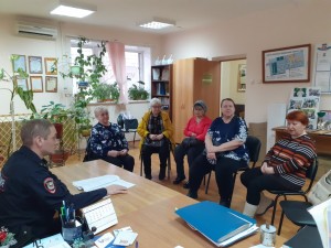 В округе № 4 прошла встреча жителей с участковым полиции