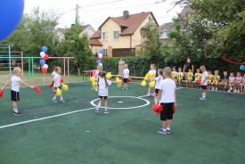 В детском саду «Одуванчик» открыли новую спортивную площадку