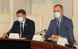 Транспорт и здравоохранение: депутаты обсудили наболевшие вопросы на заседании Думы