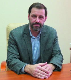 Алексей Брежнев поздравляет мужчин города с Днем Защитника Отечества