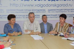 Помощники депутатов обсудили онлайн-формат проведения собраний собственников жилья