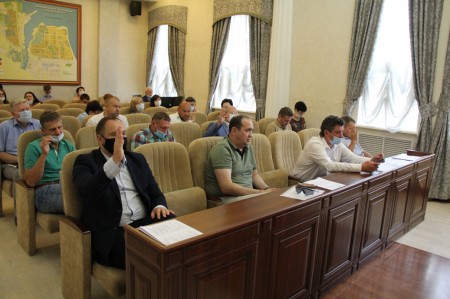 На июльской Думе обсудили безопасность и здоровье горожан
