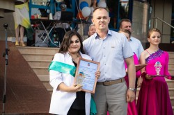 Игорь Батлуков поздравил выпускников на общегородском выпускном
