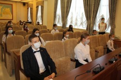Пятнадцать одаренных волгодонцев будут получать ежемесячно стипендии