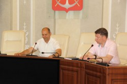 Депутаты обеспокоены отсутствием парковок возле социальных объектов