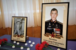 В школе №18 установили «Парты героев» в честь Михаила Авдеева и Александра Антонова