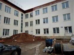 Сергей Ладанов проинспектировал ход капитального ремонта дополнительного корпуса интерната «Восхождение»