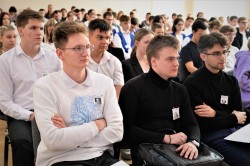 Я бы в физики пошел, пусть меня научат: более 500 волгодонских школьников вовлечены в уникальный проект «Физика сейчас»