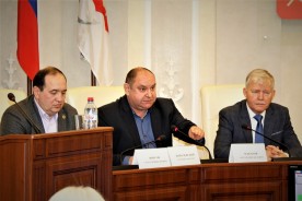 Депутаты Волгодонской городской Думы приняли отставку главы администрации Сергея Макарова