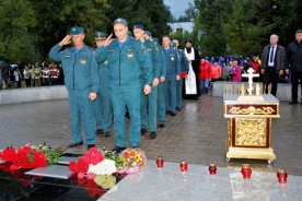 Город помнит… В Волгодонске почтили память жертв теракта 1999 года