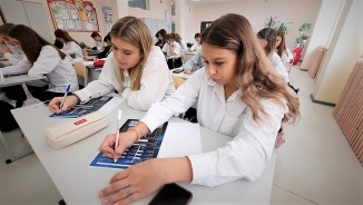 В инженерно-технологической гимназии «Юнона» прошел открытый урок физики 