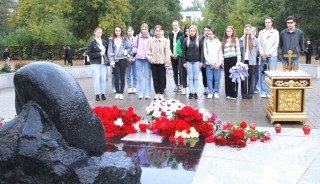 Город помнит… В Волгодонске почтили память жертв теракта 1999 года