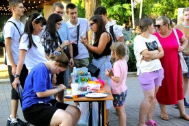  День рождения любимого города: как прошел праздничный вечер в парке Победы