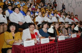 Детские хоры из школ №22, №16 и гимназии «Юнона» могут принять участие в гала-концерте в честь 70-летия Великой Победы – Петр Горчанюк