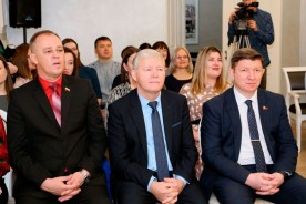 Органам ЗАГС России исполняется 105 лет