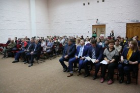 Жители избирательных округов №5 и №6 смогли лично задать вопросы первым лицам города