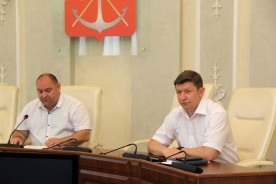 На заседаниях депутатских комиссий рассмотрено более 20 вопросов 
