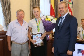 Олимпийских чемпионок поздравили в  родном городе