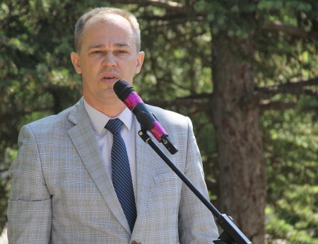 Игорь Батлуков поздравил выпускников школы-интерната №14