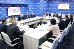 Игорь Батлуков принял участие в заседании Совета руководителей фракций партии «Единая Россия» Ростовской области