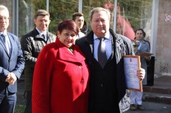 Людмила Ткаченко поздравила врачей с профессиональным праздником