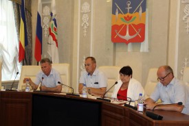 На заседании фракции «Единая Россиия» депутаты уделили особое внимание состоянию городских кладбищ