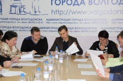 Судьба привокзальной площади, новый формат вывоза мусора, благоустройство территорий – основные тезисы депутатской комиссии по ЖКХ