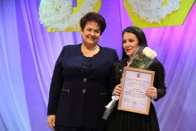 Людмила Ткаченко поздравила с Дворец культуры имени Курчатова с 30-летием