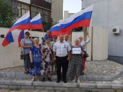 Итоги года в округе № 4: выполнили наказы жителей, помогли садику, спортивной школе и библиотеке