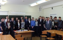 Круглый стол «Каждый голос важен» в МБОУ СШ №18 