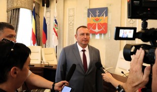 Депутаты Волгодонской городской Думы приняли отставку главы администрации Волгодонска Юрия Мариненко
