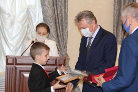 Пятнадцать одаренных волгодонцев будут получать ежемесячно стипендии