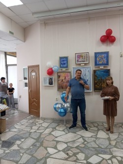 Открытие художественной выставки.