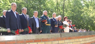 Чтобы помнили… В Волгодонске состоялись церемонии возложения цветов к памятным знакам Великой Отечественной войны 
