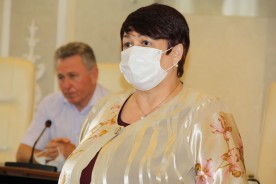 Председатель Волгодонской городской Думы – глава города поздравила работников торговли