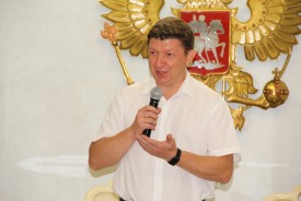 Сергей Ладанов поздравил юбиляров супружеской жизни