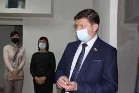 Депутаты-единороссы провели мониторинг ремонта городских библиотек