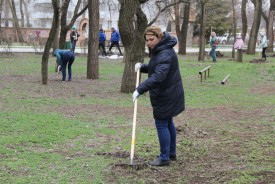 На субботник в парк «Победа» вышли 260 человек