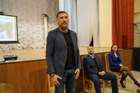Председатель Волгодонской городской Думы – глава города Волгодонска Людмила Ткаченко встретилась с молодыми лидерами