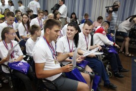 Людмила Ткаченко поздравила финалистов IV Международного турнира по плаванию на приз Ростовской АЭС