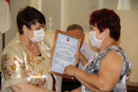 Председатель Волгодонской городской Думы – глава города поздравила работников торговли