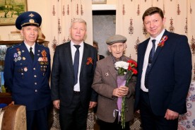 Волгодонские ветераны принимают поздравления с Днём Победы