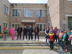 Чистый берег: депутаты и их помощники приняли участие в экологической акции