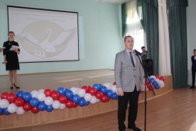  «Обучать – значит вдвойне учиться» - заместитель председателя Думы Игорь Батлуков принял участие в открытии конкурса «Педагог года»
