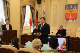 Сергей Ладанов поздравил работников культуры с профессиональным праздником