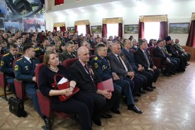 Игорь Батлуков поздравил сотрудников противопожарной службы с профессиональным праздником
