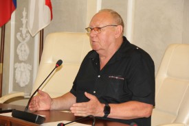 Комиссия по строительству: у одних темпы радуют, у других пока расстраивают