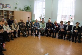Волгодонские депутаты вручили юбилейные медали ветеранам