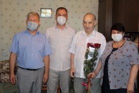 Почетный гражданин Волгодонска Михаил Яновенко отмечает 90-летие