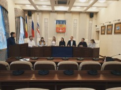 Молодые парламентарии выбрали своего кандидата в областной молодежный парламент
